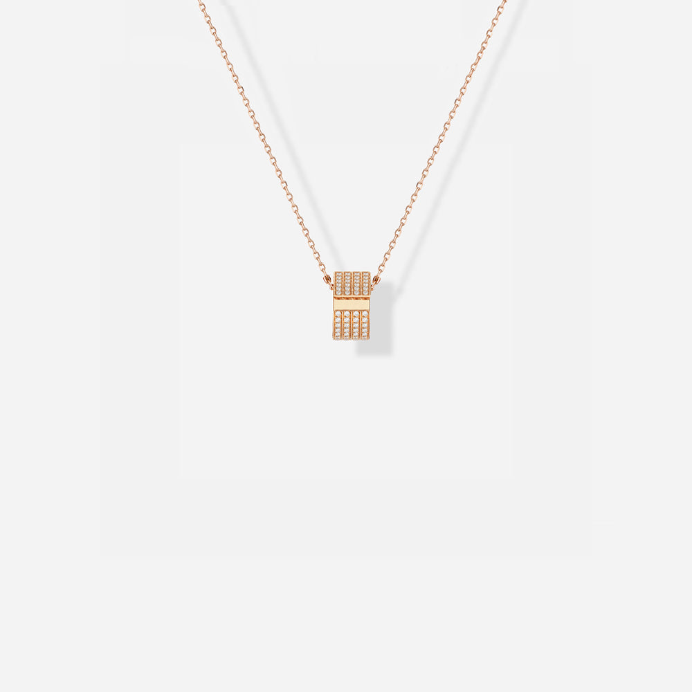 MONUMENT PENDANT